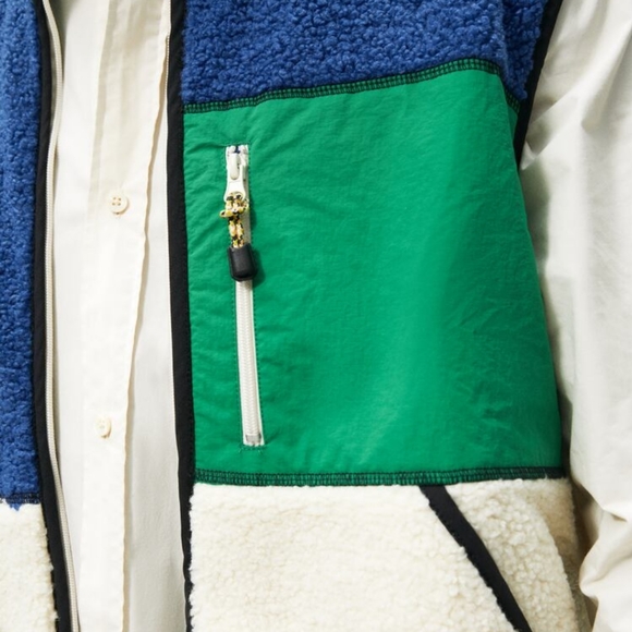 COLOR BLOCK FAUX SHEEPSKIN VEST SIZE L-XL - Picture 7 of 10